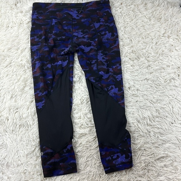 🔥$SALE$🔥 Lululemon Pace Rival Crop Hounds Camo Emperor Blue Black / Black - Picture 6 of 7